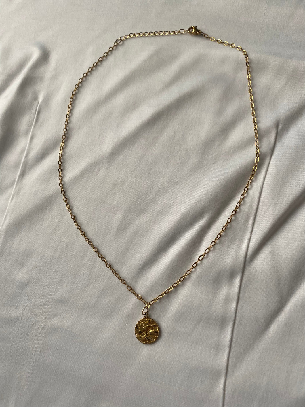 Cahaya coin necklace gold